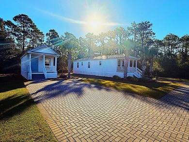 Discover a rare (3) lots & (6) homes opportunity in a peaceful - photo 3