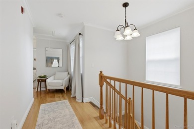 Welcome to 84 Erik Drive, a beautifully updated Devon end unit - photo 13