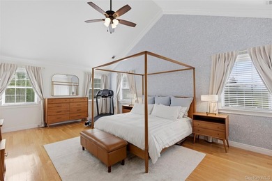 Welcome to 84 Erik Drive, a beautifully updated Devon end unit - photo 15
