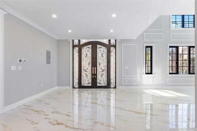 This exquisite corner-lot residence in prime Bayside features a - photo 15