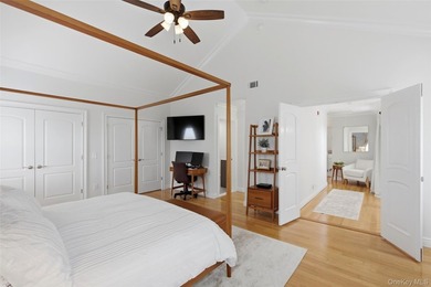 Welcome to 84 Erik Drive, a beautifully updated Devon end unit - photo 16