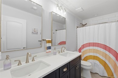 Welcome to 84 Erik Drive, a beautifully updated Devon end unit - photo 23