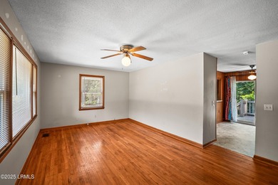 Welcome home to this turnkey 3-bedroom, 2-bath home, 2 miles - photo 5