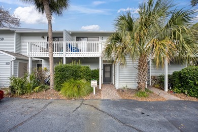 Charming 2-bedroom, 1.5-bath townhouse in Cassine Gardens - photo 1