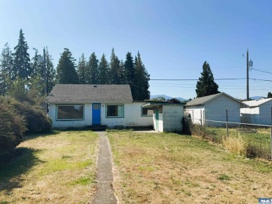 Strait Juan de Fuca  Home Active Under Contract in Port Angeles Washington