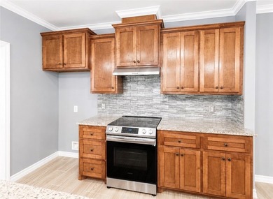 Great opportunity in an unbeatable location! Built in 2021! This - photo 11