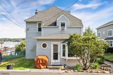 Lake Home For Sale in Hopatcong, New Jersey