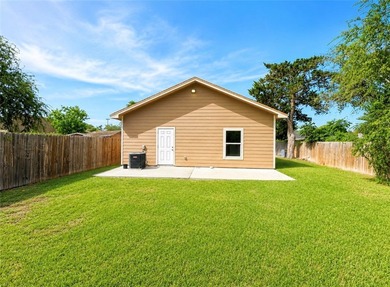 Great opportunity in an unbeatable location! Built in 2021! This - photo 16