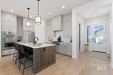 Welcome to The Alder at Valor, where modern design meets the - photo 11