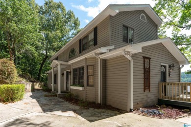 Lay Lake Home For Sale in Columbiana Alabama