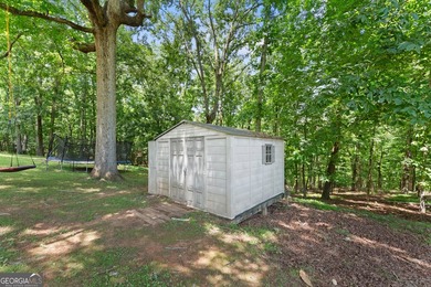 Nestled on 3.31 acres in the highly sought-after North Hall - photo 24
