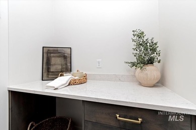 Welcome to The Alder at Valor, where modern design meets the - photo 32