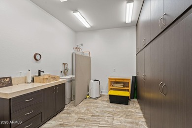 Welcome to refined desert living in the highly sought-after - photo 33