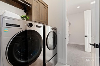 Welcome to The Alder at Valor, where modern design meets the - photo 34