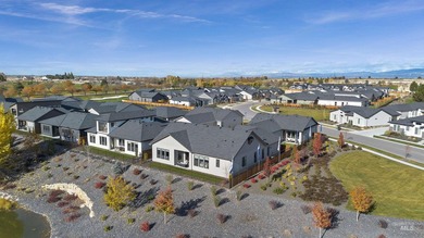 Welcome to The Alder at Valor, where modern design meets the - photo 39