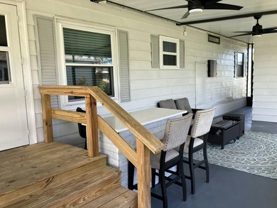 New Listing! This Home has it All. Professionally remodeled - photo 3