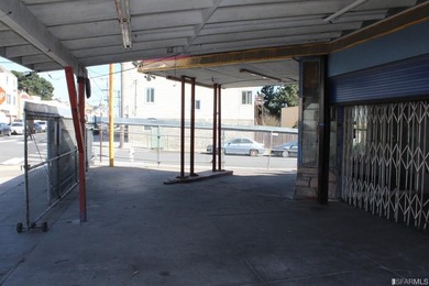 Commercial building on lot zoned RH2 with possibility of third - photo 6