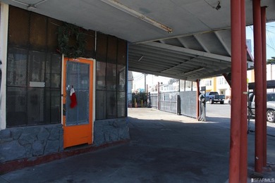 Commercial building on lot zoned RH2 with possibility of third - photo 9