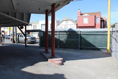 Commercial building on lot zoned RH2 with possibility of third - photo 10