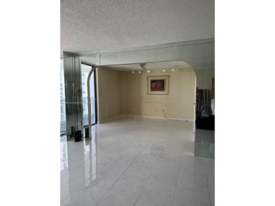 This bright and spacious residence is ideally located on East