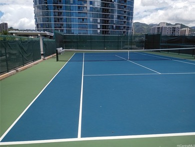 Priced to sell ! Moana Pacific famous twin tower is located - photo 15
