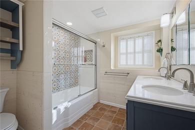 LOCATED in the heart of Portland! This beautifully maintained - photo 22