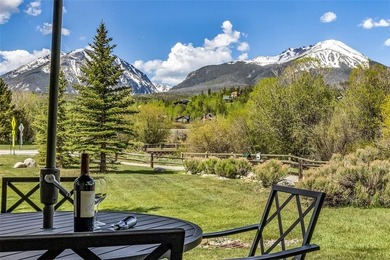 They say people come for the winter and stay for the summers in - photo 22