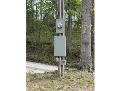 Unrestricted, Lakefront Tiny Home on 5.74 acres! - photo 25