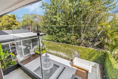 This magnificent estate spans 3,402 SQFT and sits on a lushly - photo 36