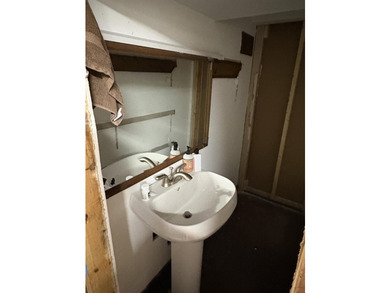 HUGE PRICE ADJUSTMENT!!! Looking for a home close to town and - photo 40