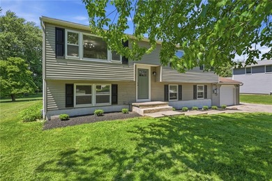 Charming 4-bedroom, 2-bath country home backing to tranquil - photo 2