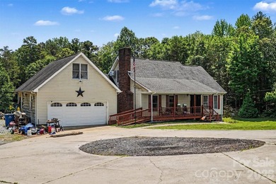Bring your design dreams to this serene acreage retreat! - photo 2