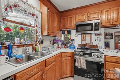 Bring your design dreams to this serene acreage retreat! - photo 10