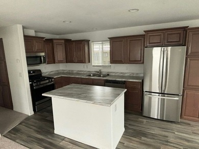 Diamond Valley Lake Home For Sale in Hemet California