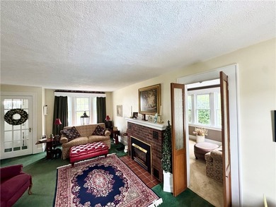 Welcome to this spacious and well-maintained home offering 1,814 - photo 8