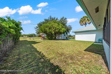 Beautifully maintained property located on quiet street lovingly - photo 11