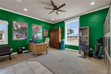 Gorgeous lakeside retreat offering the perfect getaway or - photo 17