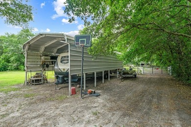 Great Home for Entertaining! This home is just off Hwy. 90 on a - photo 19