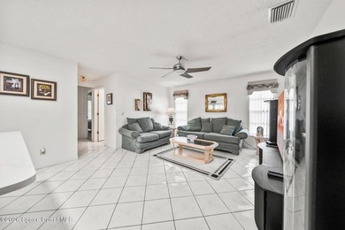 Beautifully maintained property located on quiet street lovingly - photo 23