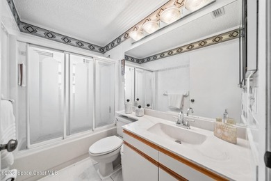 Beautifully maintained property located on quiet street lovingly - photo 27