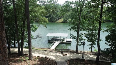 CUSTOM 5 BEDROOM 3.5 BATH BRICK HOME ON LAKE WEDOWEE LOCATED ON - photo 34