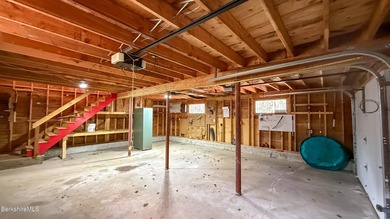 Nice 3 bedroom contemporary home set on over nine acres with - photo 50