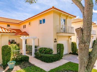 Indian River Townhome/Townhouse Active Under Contract in Vero Beach Florida