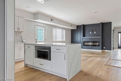 Welcome to 1457 W 52nd, a beautifully renovated 3-bedroom, 3 - photo 13