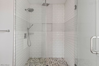 Welcome to 1457 W 52nd, a beautifully renovated 3-bedroom, 3 - photo 29