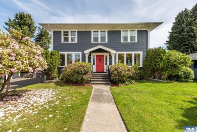 Strait Juan de Fuca  Home Active Under Contract in Port Angeles Washington