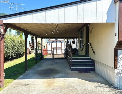 In a small, attractive 55+ park NEAR BEACHES and the harbor - photo 16