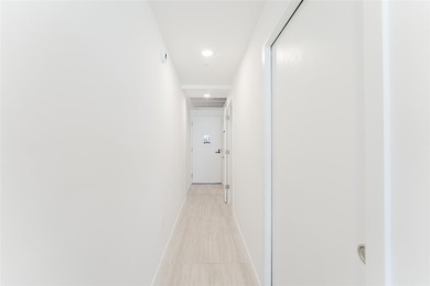 Discover unmatched luxury at the brand-new 72 Park in Miami - photo 28