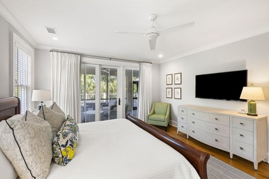 Custom home designed and built by renowned architect Michael - photo 31