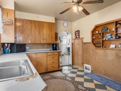 Improved price on this Bear Lake treasure. Timeless charm and - photo 11